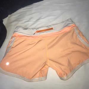 Lululemon size 6 shorts